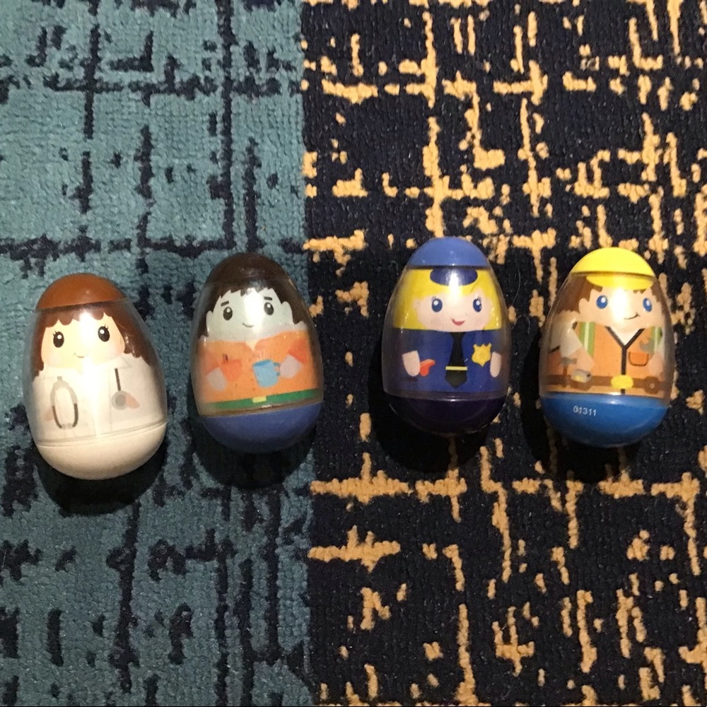 Egg wobble toy bundle